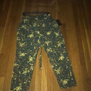 Zara pants size XL never worn floral print